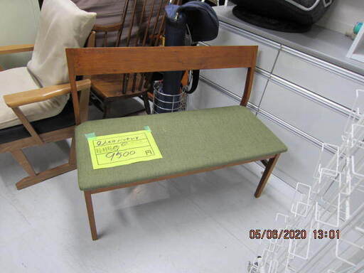 リサイクルショップのダイトーです。お持ち帰り価格　二人掛け　木製ベンチシート