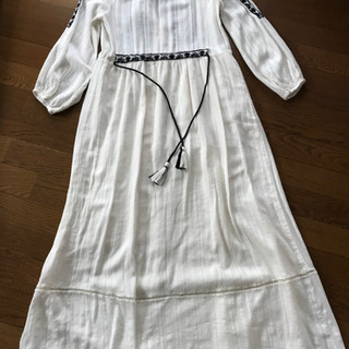 Z A R Aのエス二なワンピ👗の画像
