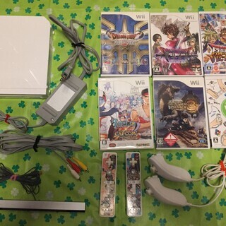 (Wii)ﾄﾞﾗｺﾞﾝｸｴｽﾄⅠ・Ⅱ・Ⅲ などﾄﾞﾗｸｴ好きの人...