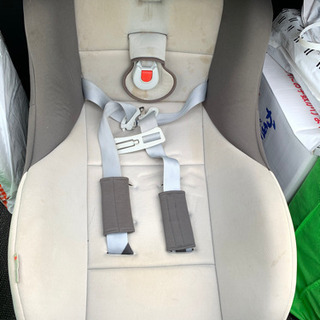 チャイルドシート（TAKATA製）中古ジャンク品