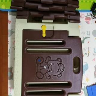 ベビーサークルの画像