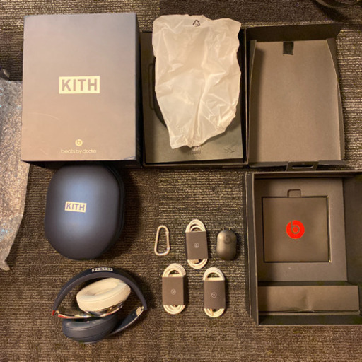 KITH beats コラボヘッドホン
