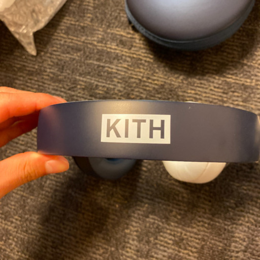 KITH beats コラボヘッドホン