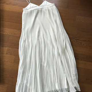 Z A R Aのプリーツワンピ👗の画像
