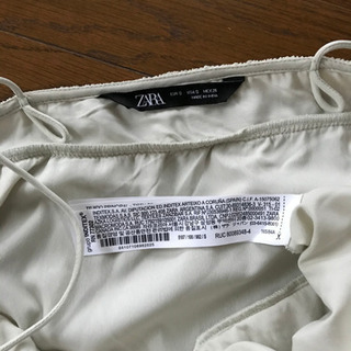 Z A R Aのプリーツワンピ👗の画像