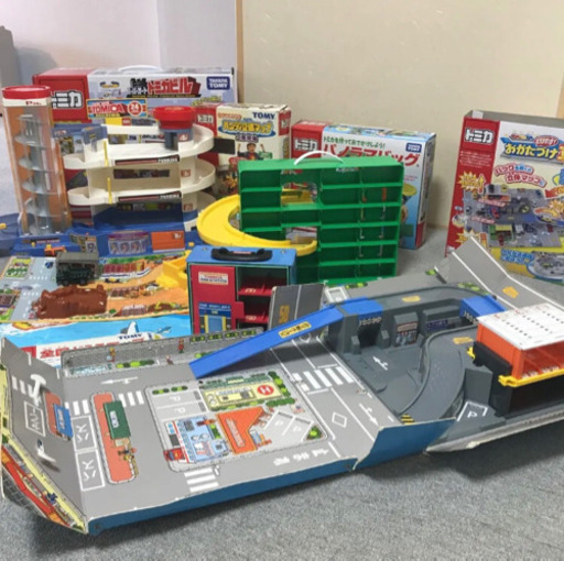 トミカ　駐車場等6点　まとめ売り