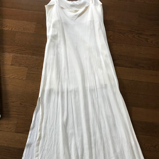 VELYのワンピ👗の画像