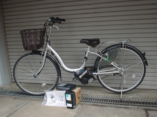 ＹＡＭＡＨＡ電動自転車　機種名：ＰＭ26NM　　カラー：シルバー系　　その他：写真が全て