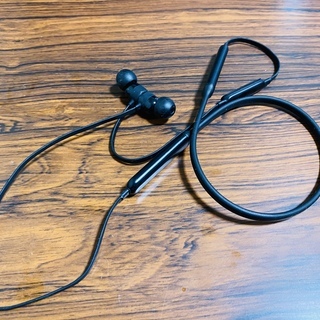 Apple Beats X ジャンク