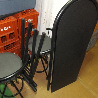 値下げしました　テーブルと椅子のセット