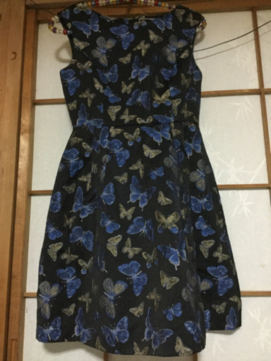 ダイヤグラムの蝶々のワンピース