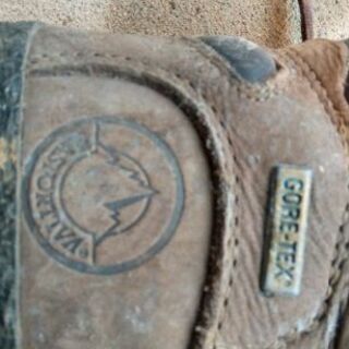 登山靴　スポルティバ　トレッキングシューズ　23 ゴアテックス　ビブラムの画像