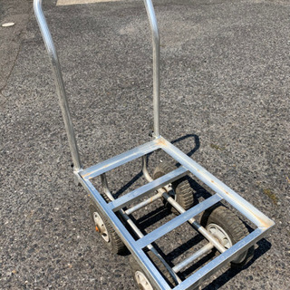 取引中🐣農家の方に アルミハウスカー 20kgコンテナサイズ 🌈...