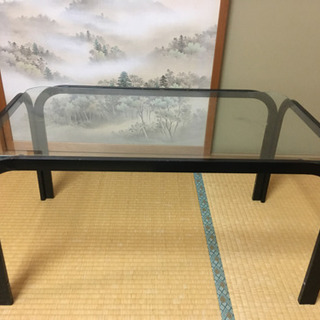 急募　ガラスのテーブル　美品の画像