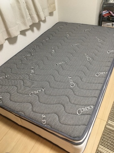 セミダブルのマットレス単品の出品です。