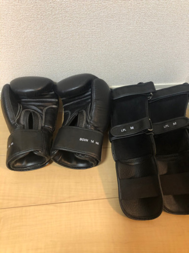 WINDY グローブ　レッグプロテクター　格闘技ダイエットエクササイズ