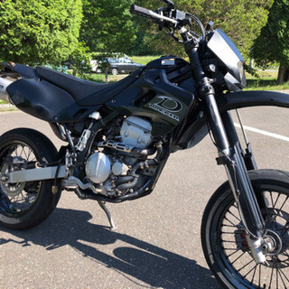 D トラッカー　8500km 自賠責　1年