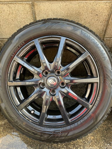 シエンタ  スタッドレスタイヤ 185/60r15 5穴 ４本セット　訳あり格安