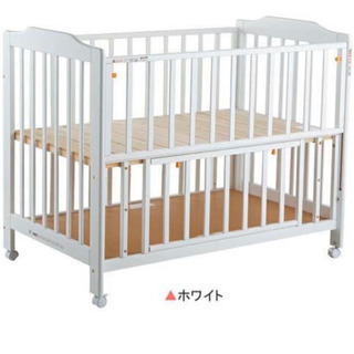 カトージ　ベビーベッドの画像