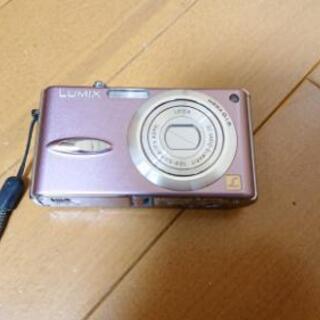 Panasonic Lumixデジタルカメラ SDカード付きの画像