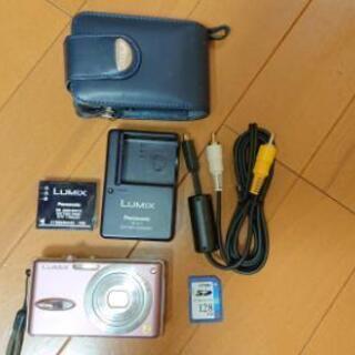 Panasonic Lumixデジタルカメラ SDカード付きの画像