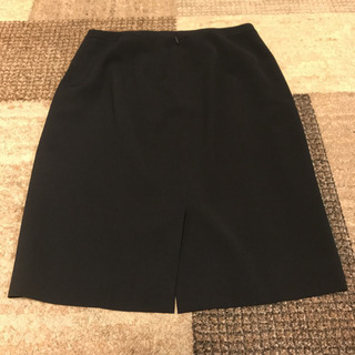 美品！untitled スカートスーツ（上下）の画像