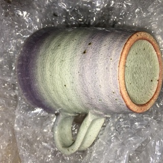 新品未使用　高級な陶器　マグカップ　藤色　パープル　紫色の画像
