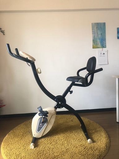 フィットネスバイク【エアロバイク】室内運動に！ほぼ未使用　綺麗です