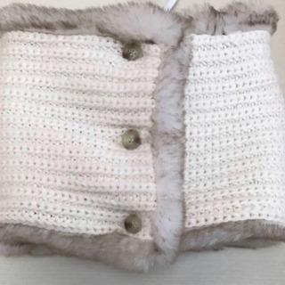 ユニクロUNIQLO◆新品ふわふわファースヌード・リバーシブルネックウォーマーの画像