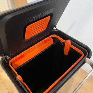 Joseph Joseph 圧縮ゴミ箱「クラッシュボックス」30Lの画像