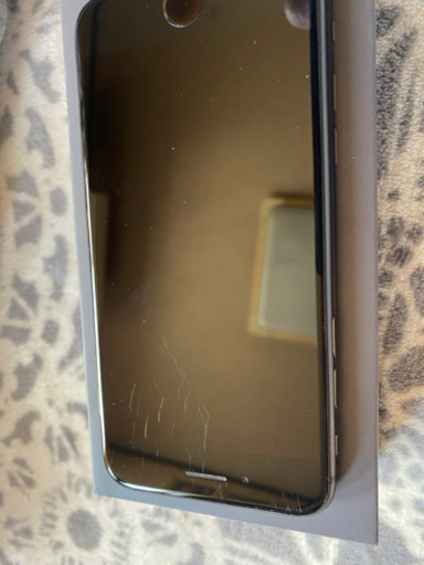 iPhone8 64GB Simロック解除済み