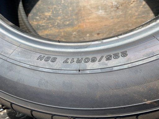 ヨコハマタイヤ　225/60r17 ブルーアース E51 タイヤ4本セット