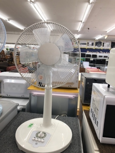 扇風機　白
