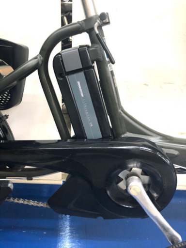 ヤマハ　パスキッスミニ　20インチ 3人乗り　8.9ah デジタル　カーキ　電動自転車　電動アシスト