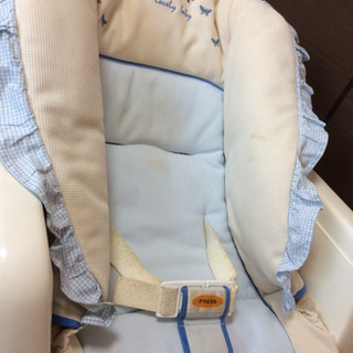 赤ちゃんのベッドにもイスにもなりますの画像