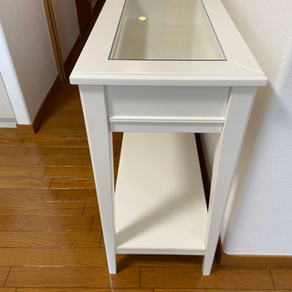 IKEA サイドテーブルの画像