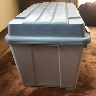 【収納用】プラスチックケース 120L(外寸:横80cm×縦50cm×高50cm) ※屋外保管の中古品の画像