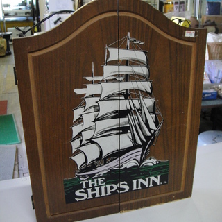 ダーツボード＆ダーツセット　THE SHIPS INN.　ハード...