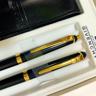 新品未使用　ジバンシイ ボールペン シャープペン 黒 ジバンシーの画像