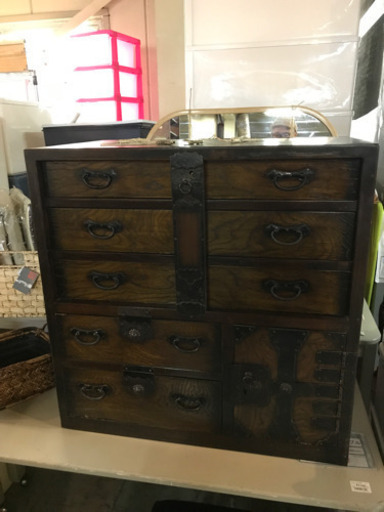 JF00431 民芸家具 民藝調 和箪笥 かんぬき付き