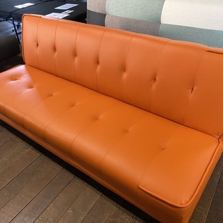 新品ソファーベッド！太陽がいっぱいオレンジ色！幅185cm！合成皮革！引取価格！
