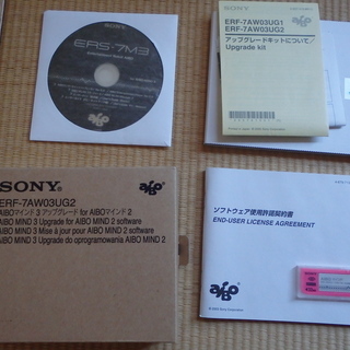SONY aibo ERS-7 （箱付き・右足破損）の画像