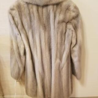 Revilion Paris ミンク100％毛皮のコートの画像