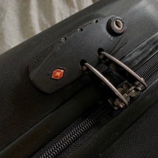 スーツケース　32L キャリーバッグの画像