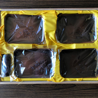 新品未使用品お皿、お菓子置き、飾り　値下げ