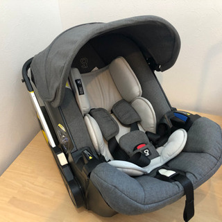 doona ベビーカー兼チャイルドシート　ISOFIX ベースセットの画像