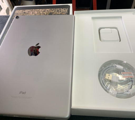 【SIMフリー】iPad PRO 64GB 第2世代 10.5インチ スペースグレイ