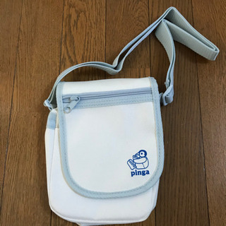 ピングー　新品ポシェット差し上げます。