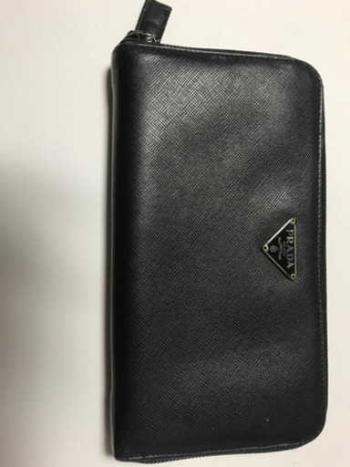 PRADA 黒　長財布