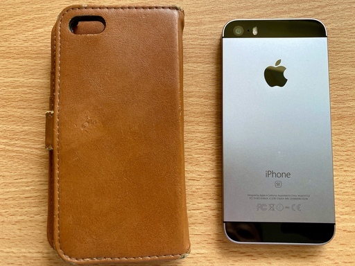 iPhone SE 64GB (第一世代) SIMフリー・ロック無 制限無